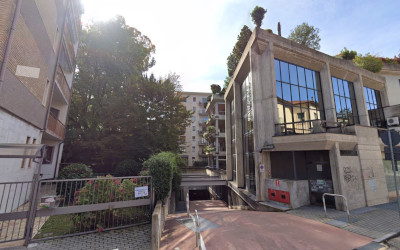 Parcheggio Via De Cristoforis (Tribunale)
